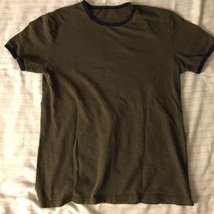 ❣️ ‘S’ Green Short Sleeve Forever 21 ❣️